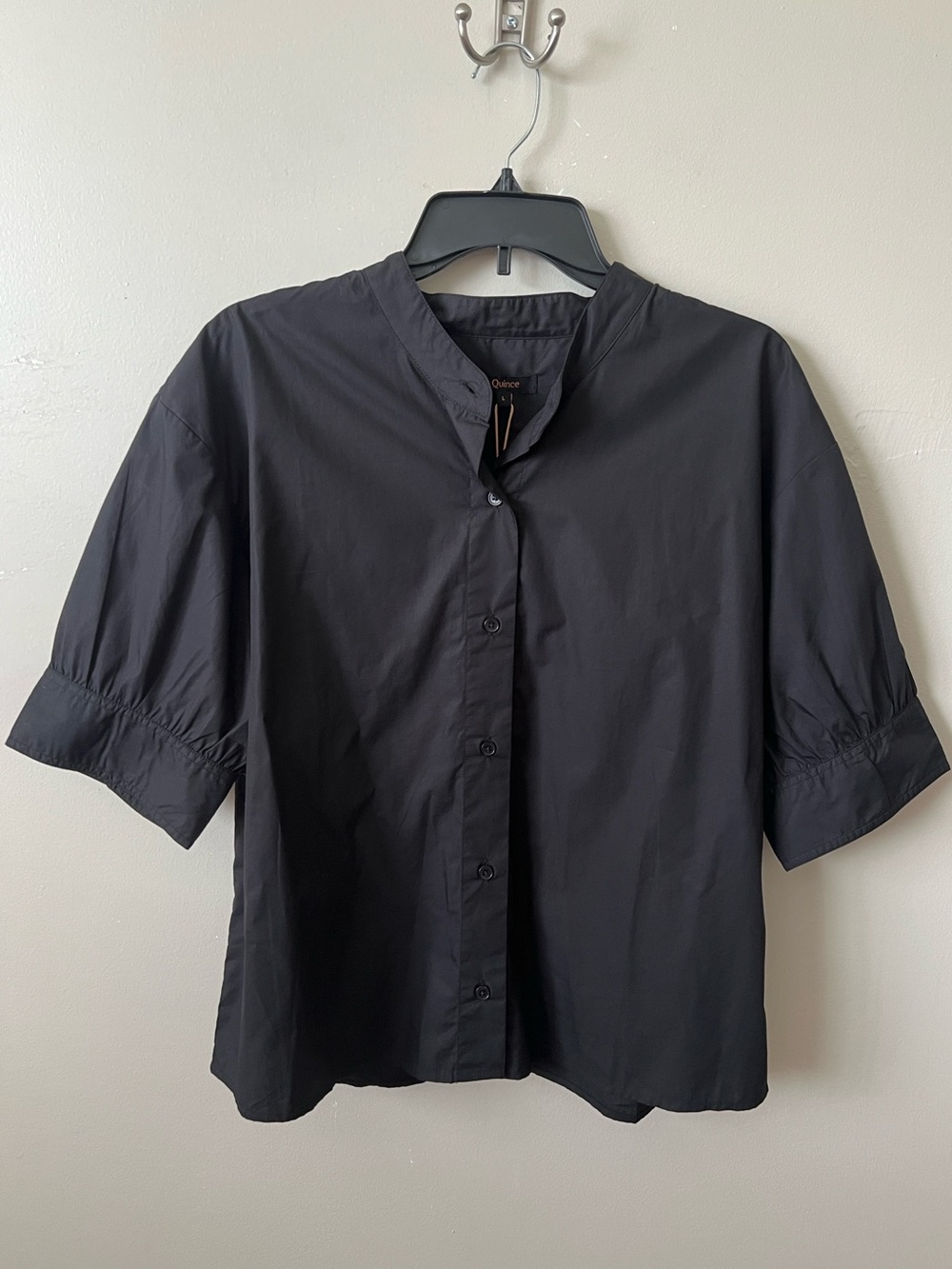 NWT Quince Cotton Poplin Puff Sleeve Button Front Band Collar Blouse Black Large - Picture 8 of 8